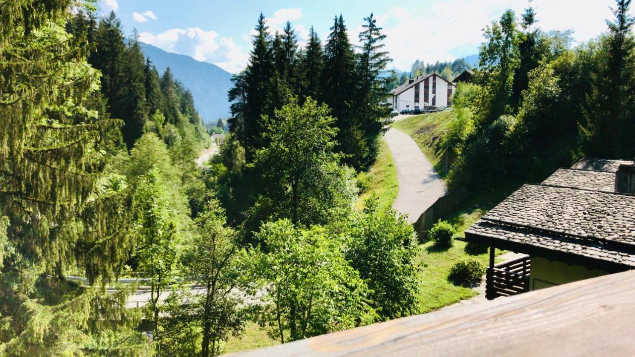 Ferienwohnung Laax Mit Traumblick, Grossem Balkon Und Terrasse Buitenkant foto