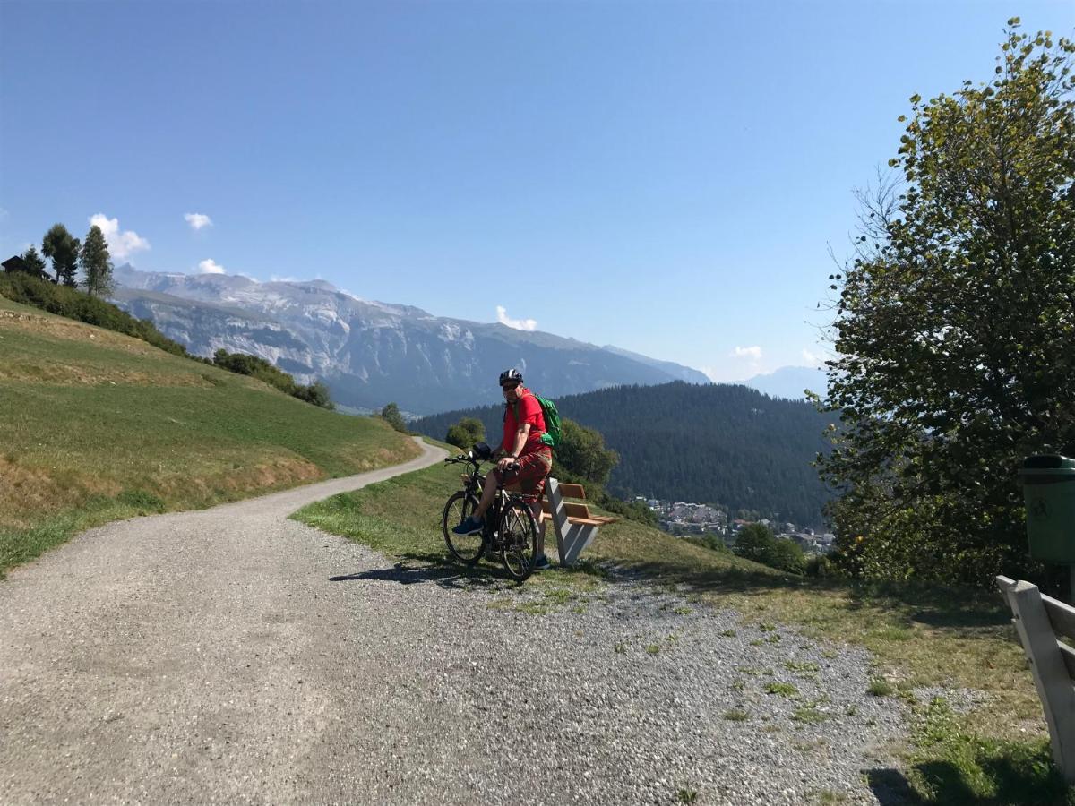 Ferienwohnung Laax Mit Traumblick, Grossem Balkon Und Terrasse Buitenkant foto