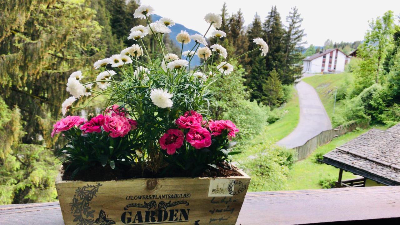 Ferienwohnung Laax Mit Traumblick, Grossem Balkon Und Terrasse Buitenkant foto